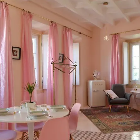 Mouraria Deluxe Apartament