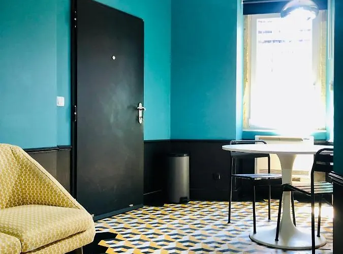 Mouraria Deluxe Apartman *